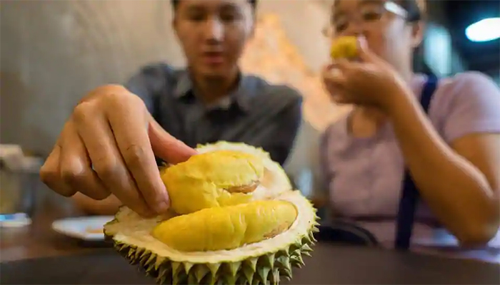 មនុស្ស៤ប្រភេទនេះហាមញ៉ាំទុរេនដាច់ខាត គ្រោះថ្នាក់ណាស់!