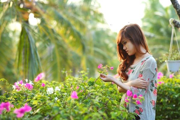 ៤ចំណុចប្រាប់ច្បាស់ដល់អ្នកថា បុរសនោះឈប់ស្រឡាញ់អ្នកហើយ