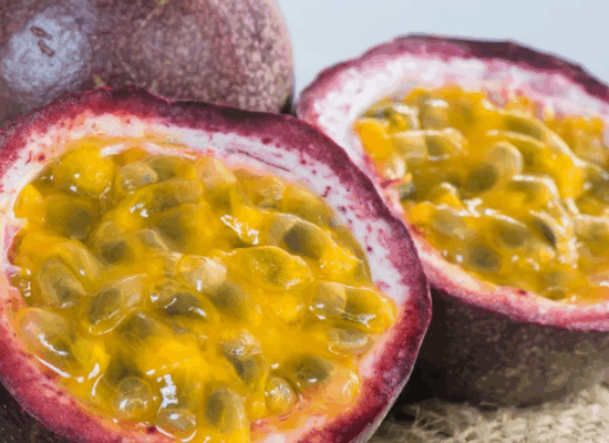 ពិតដែរទេ? ស្ដ្រីញ៉ាំផ្លែផាសិនច្រើនពេក អាចមានរដូវមិនទៀងទាត់?