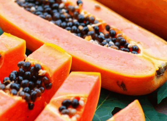 អាថ៌កំបាំងសម្រស់ដ៏អស្ចារ្យ៖ ផ្លែល្ហុងជួយឲ្យស្បែកភ្លឺស្រស់ថ្លា និងក្មេងជាងវ័យ!
